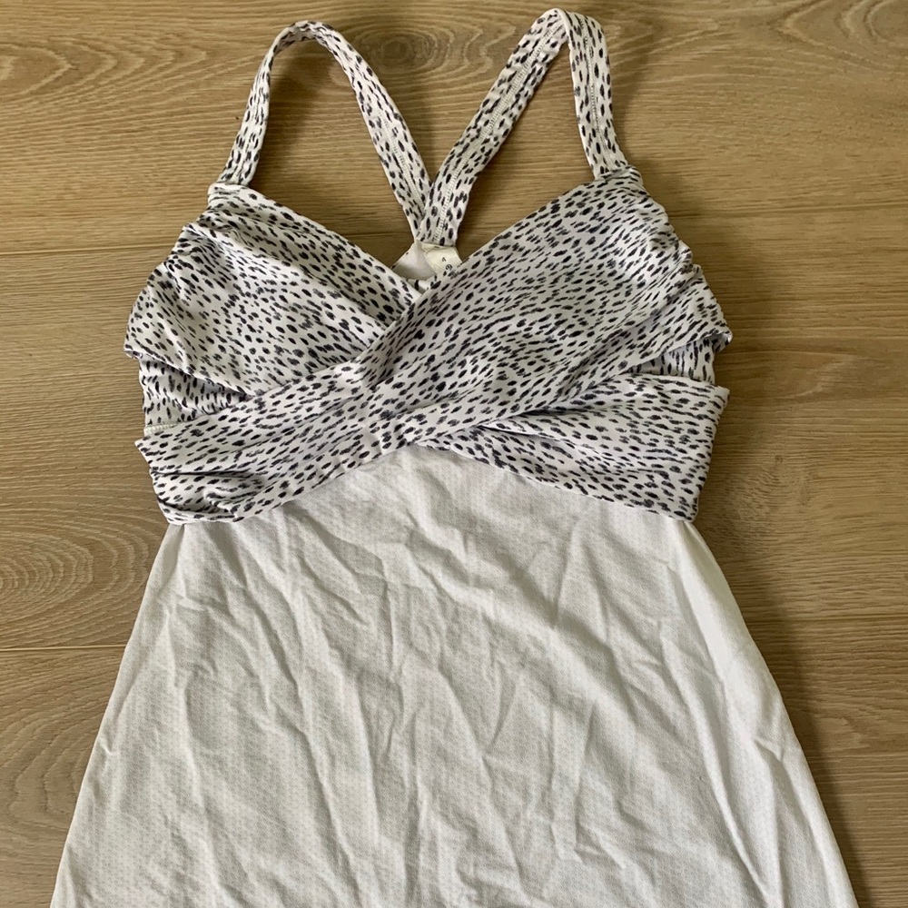 Lululemon tank top size 4